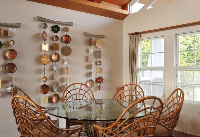 בית מלון כפרי Forest Hills Garden