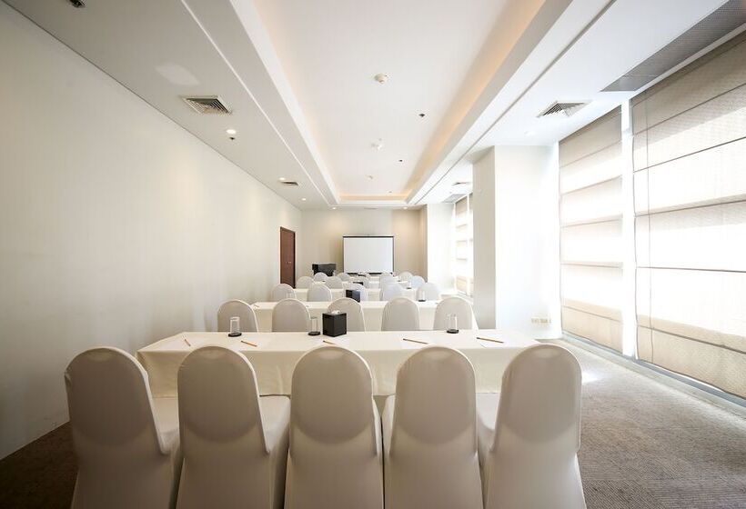 호텔 Infinity Tower Suites