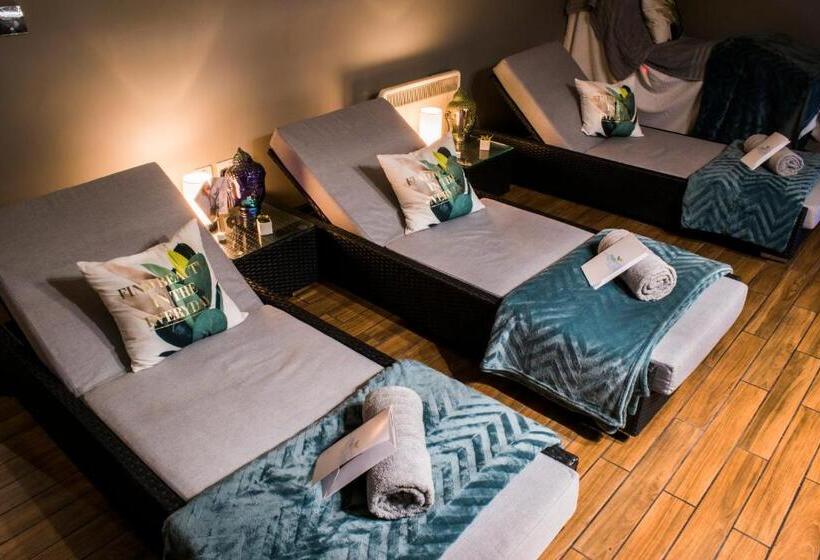 Kinnettles Hotel & Spa