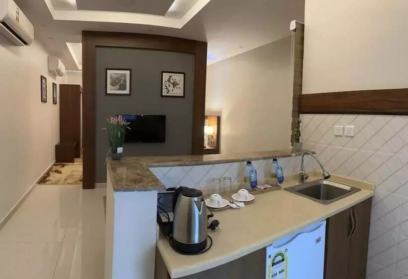 Delta Suite