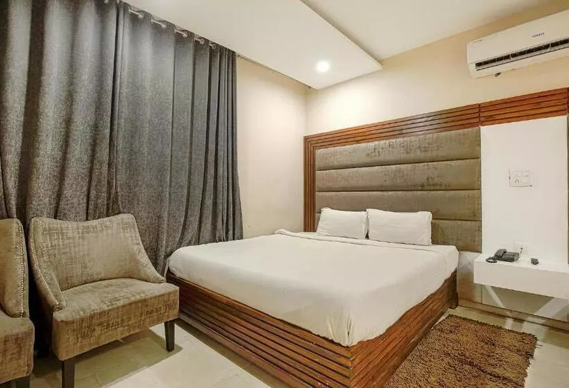 Fabhotel Stevia