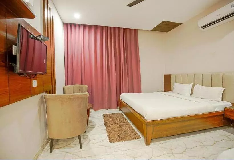 Fabhotel Stevia