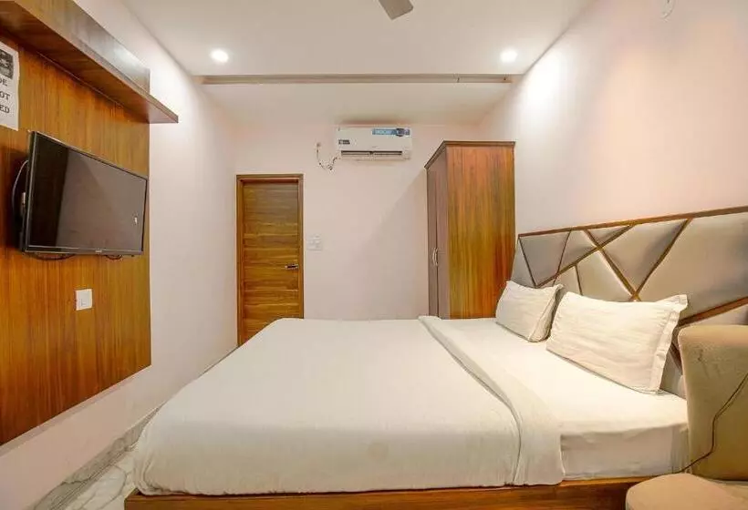 Fabhotel Stevia