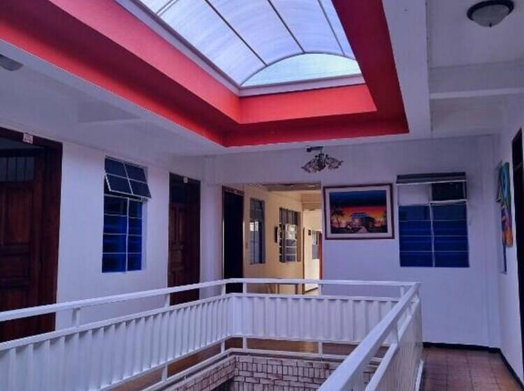 هتل Selecta Colonial