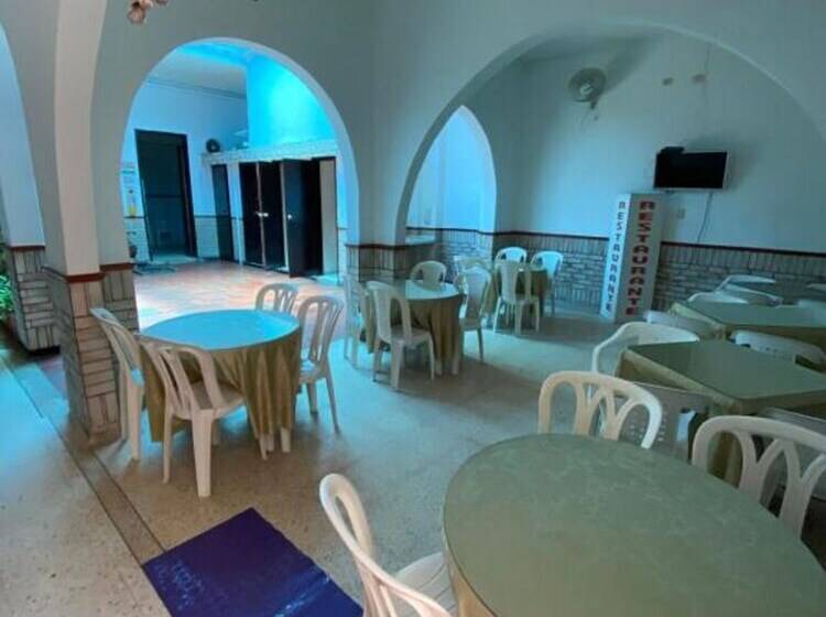 هتل Selecta Colonial