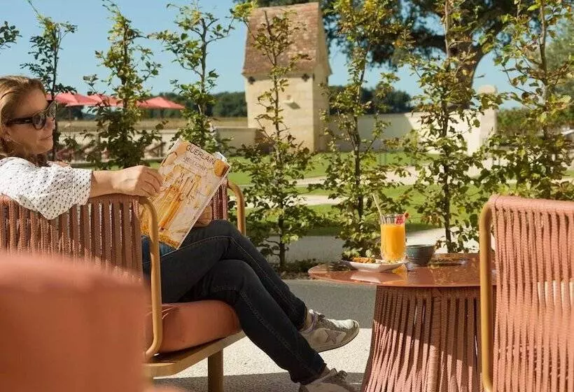 Hotelli Château Fage