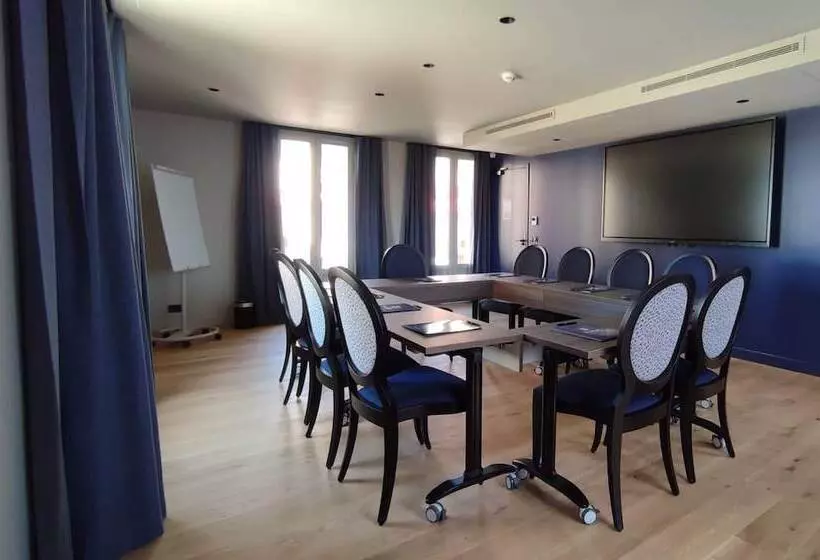 Hotelli Château Fage