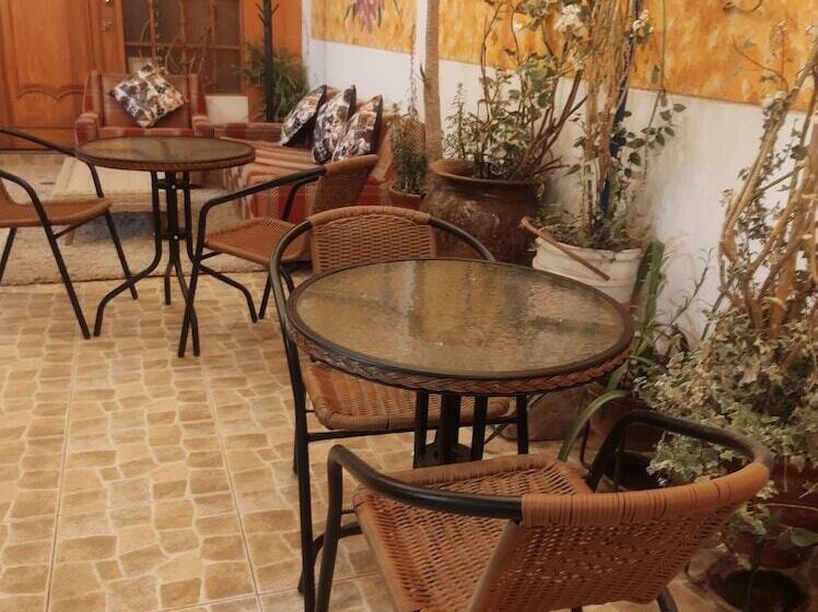 호텔 Eco Bunnu Inn