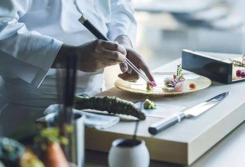 هتل Hakone Gora Karaku