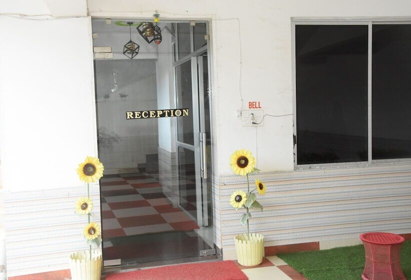 ホテル J P Regency