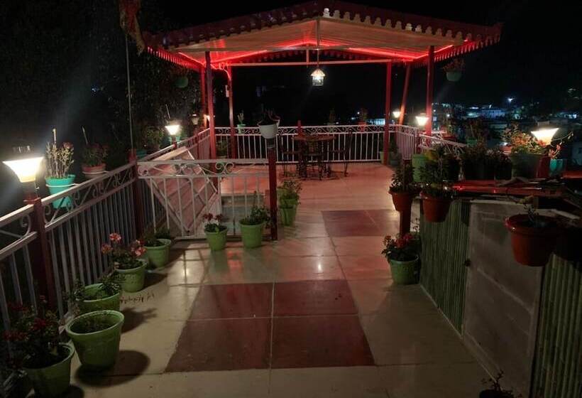 ホテル J P Regency