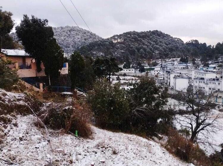 ホテル J P Regency