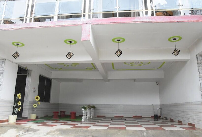 ホテル J P Regency