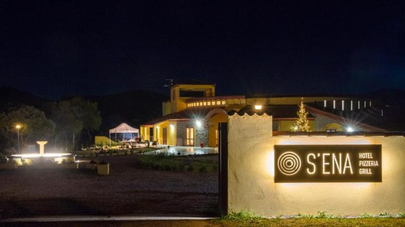 فندق S'Ena