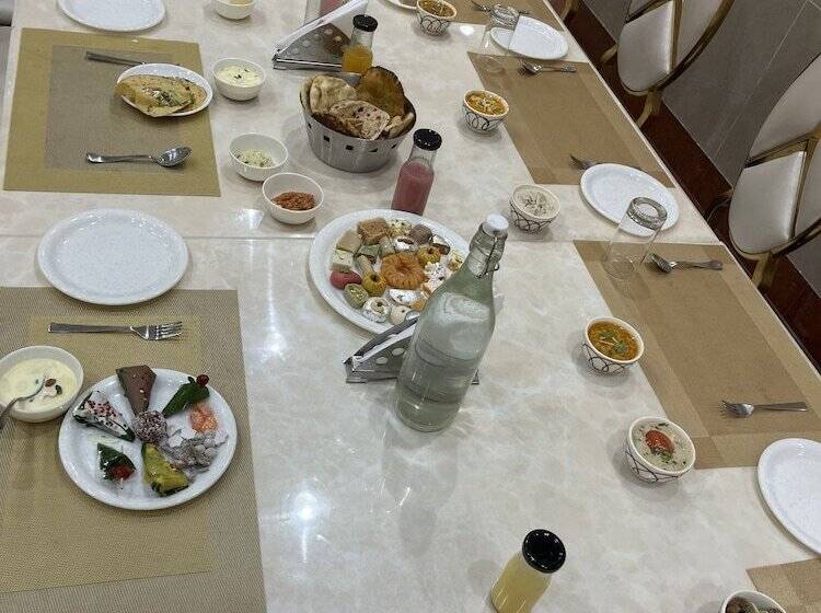 Hotel Sks Grand Palace