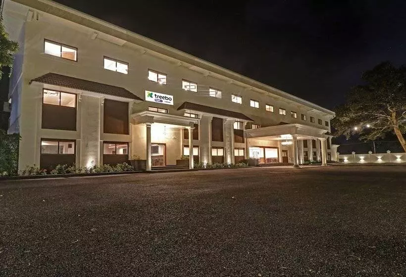Hotelli Treebo Premium Vahada