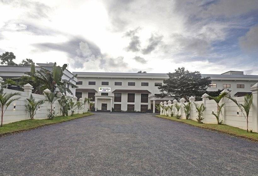 Hotel Treebo Premium Vahada