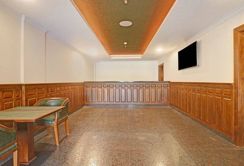 Hotel Treebo Premium Vahada