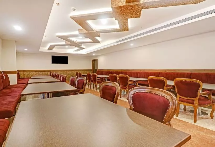 Hotelli Treebo Premium Vahada