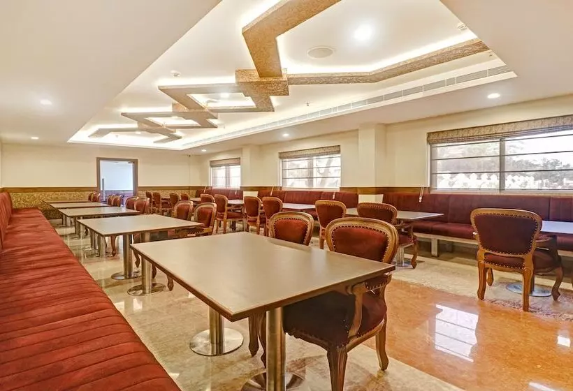 Hotelli Treebo Premium Vahada