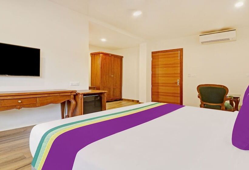 Hotel Treebo Premium Vahada