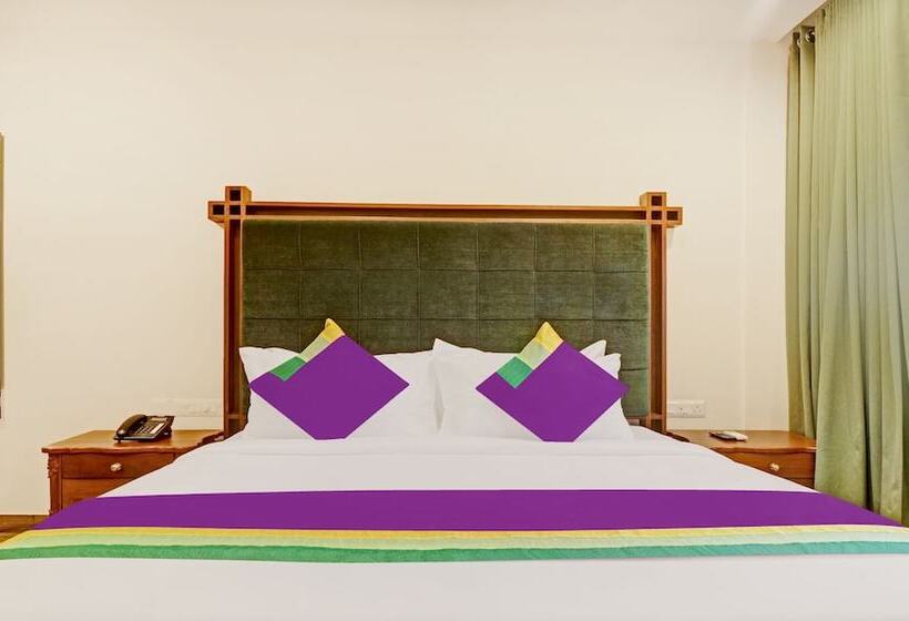 Hotel Treebo Premium Vahada