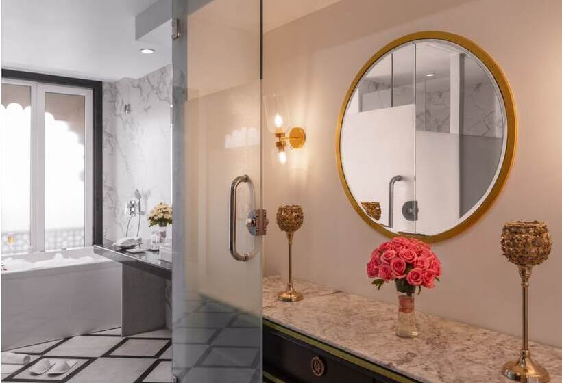 Justa Ssatva Resort & Convention Centre, Udiapur