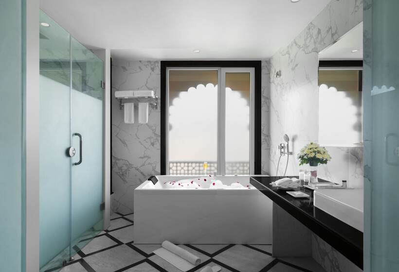 Justa Ssatva Resort & Convention Centre, Udiapur