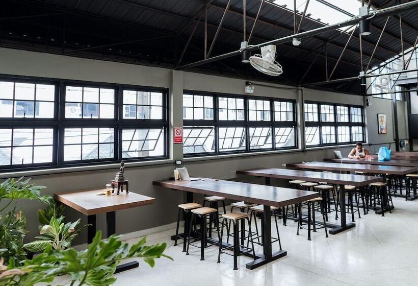 Premier Hostel Chiang Mai