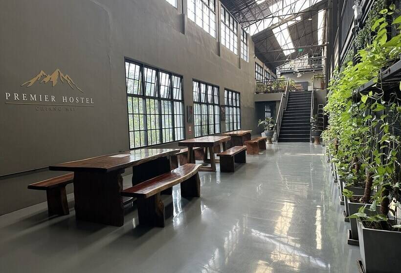 Premier Hostel Chiang Mai