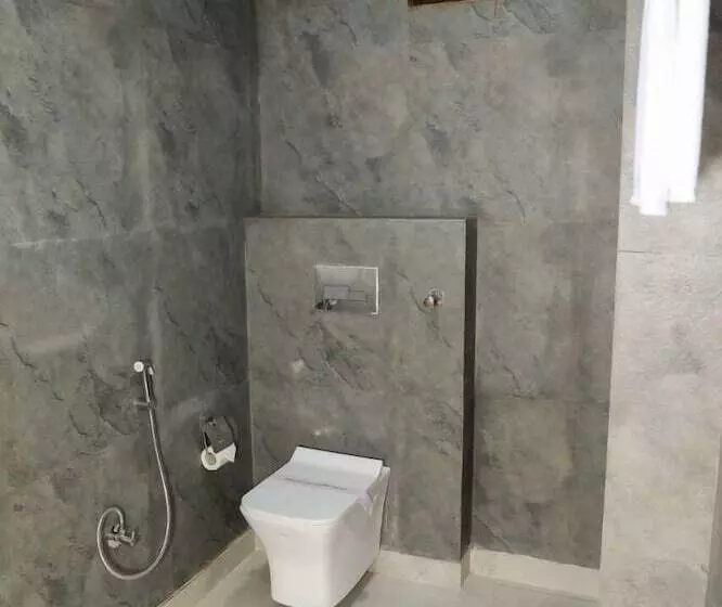 Sarla Hotel Inn