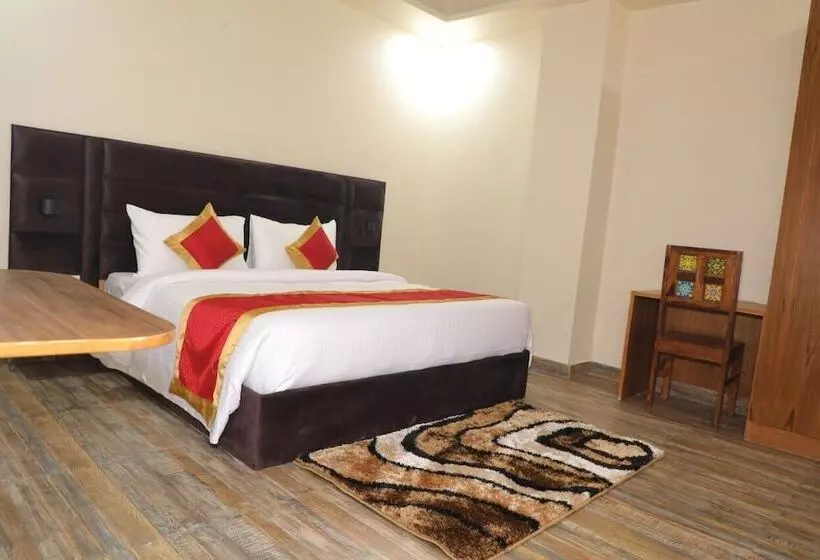 Sarla Hotel Inn
