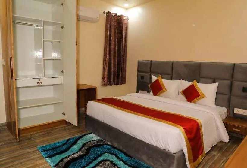 Sarla Hotel Inn