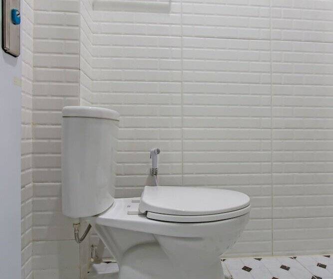 Hotel Capital O 92105 A'shanti Inn