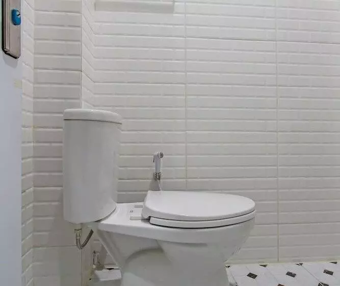 Hotelli Capital O 92105 A'shanti Inn