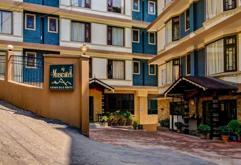 ホテル Muscatel Grand Silkroute 300 Mts Mg Marg