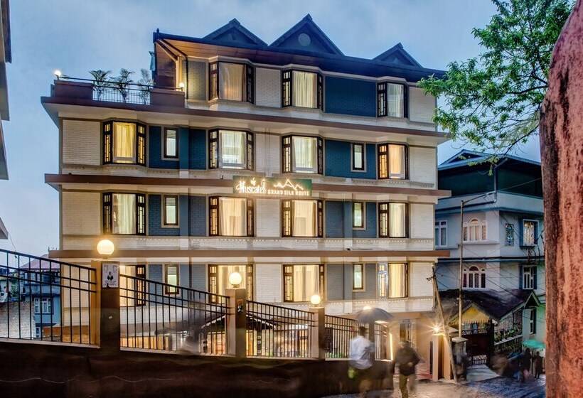 ホテル Muscatel Grand Silkroute 300 Mts Mg Marg