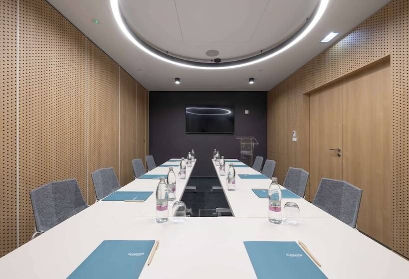 هتل Occidental Ljubljana