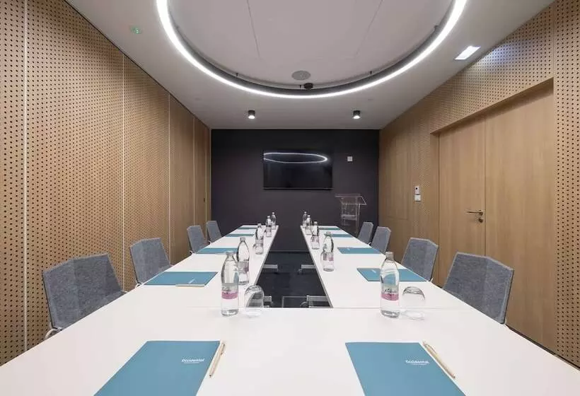 هتل Occidental Ljubljana