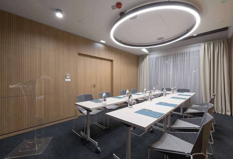 هتل Occidental Ljubljana