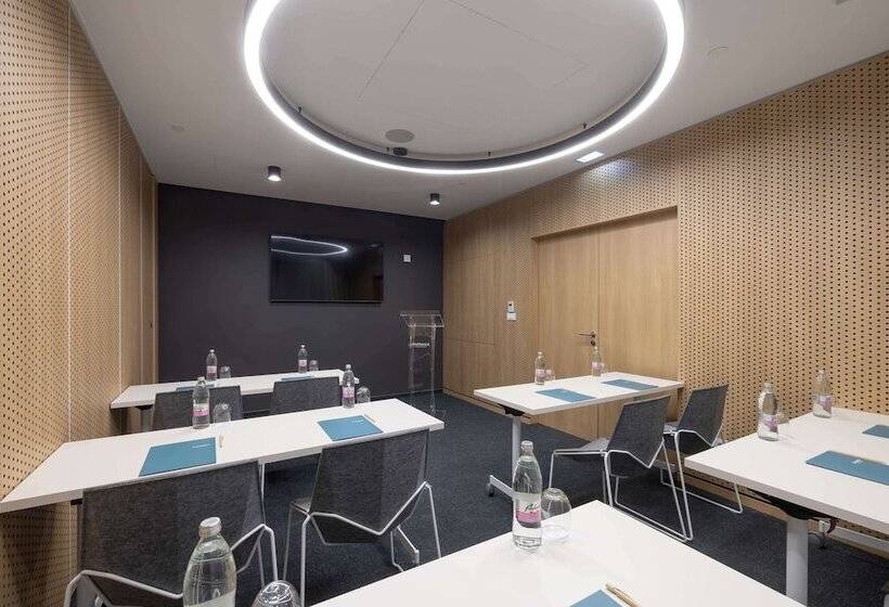 هتل Occidental Ljubljana