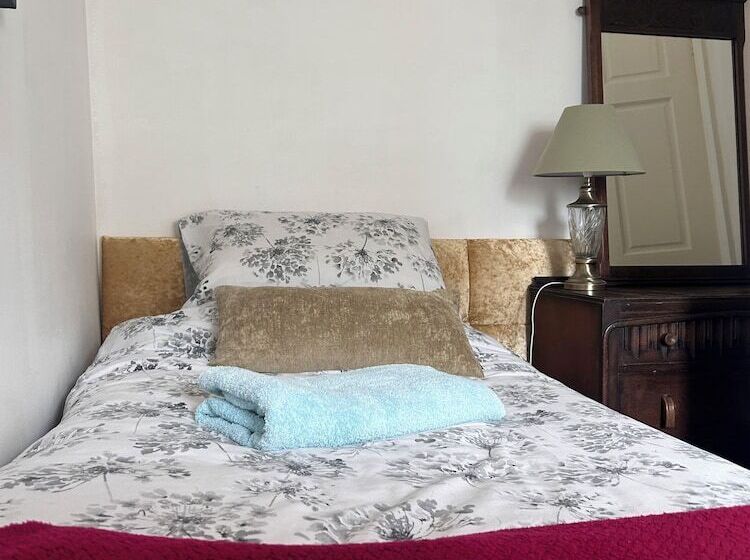 Bed and Breakfast 23a High St