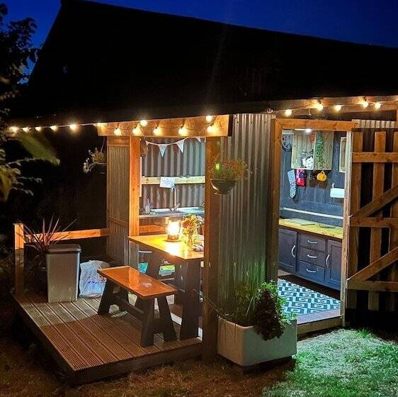 Boutique Luxury Bell Tent Near Torpoint