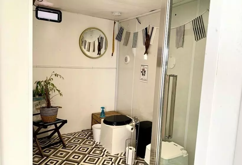 Boutique Luxury Bell Tent Near Torpoint