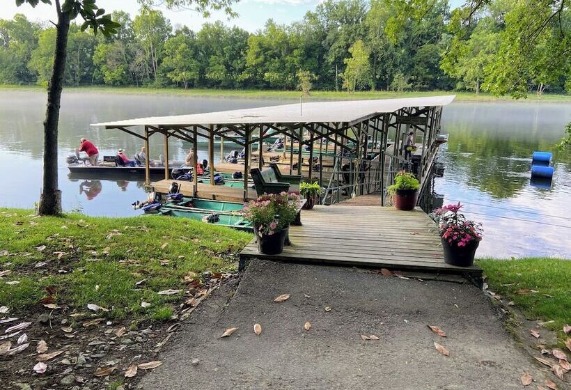 فندق 669 Rainbow Landing Dr