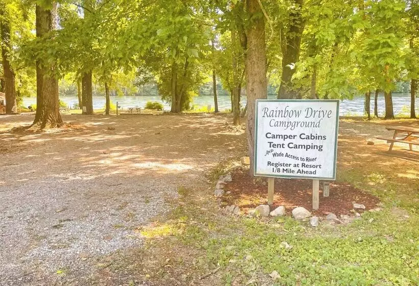 Hotelli 669 Rainbow Landing Dr