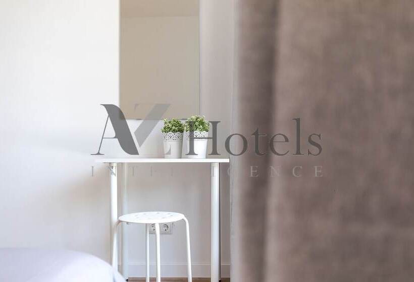 هتل Ayz Joaquín Pol   Auto Check In Property