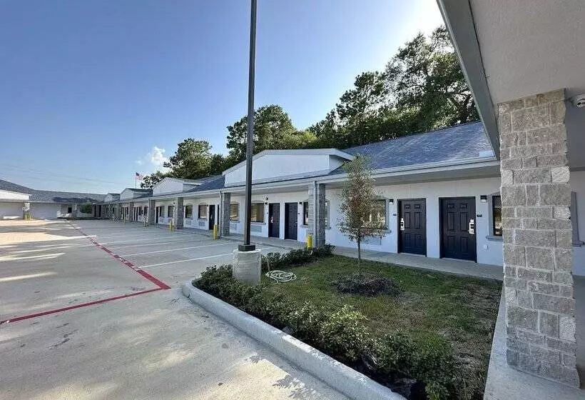 Hotelli Crosby Travel Lodge And Rv Park