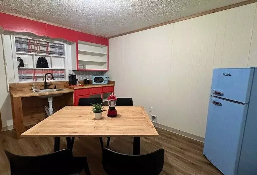 Hotelli Explorer Rest & Recreation