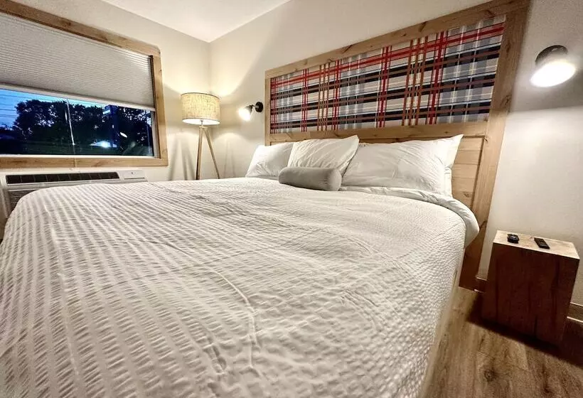 Hotelli Explorer Rest & Recreation